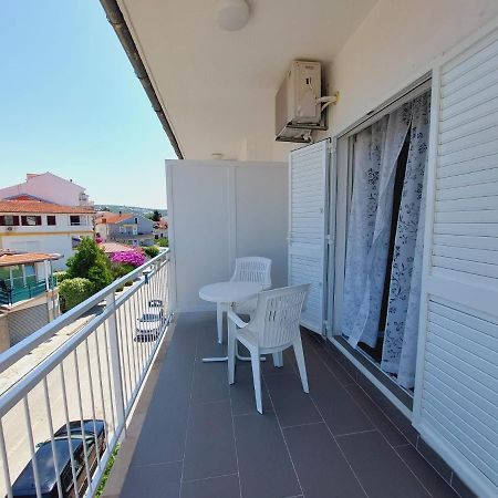 Vinko Rooms Primosten Exterior photo