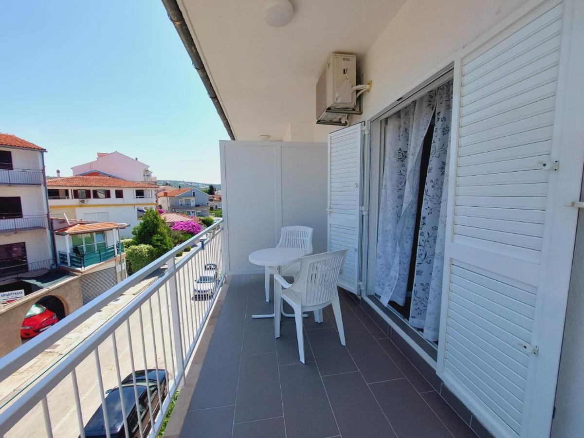 Vinko Rooms Primosten Exterior photo