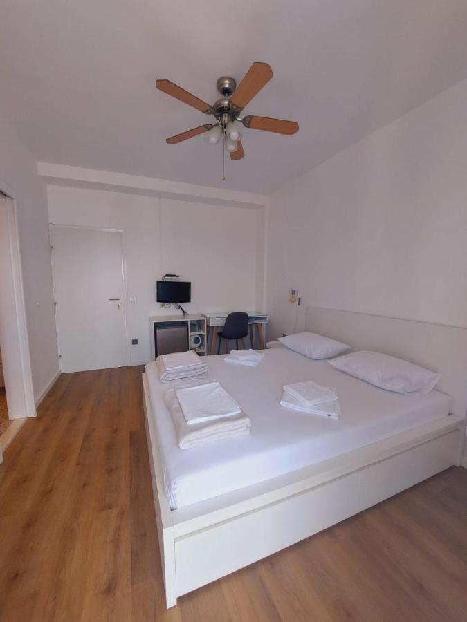 Vinko Rooms Primosten Exterior photo