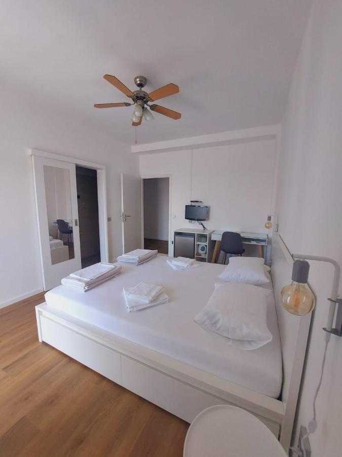 Vinko Rooms Primosten Exterior photo