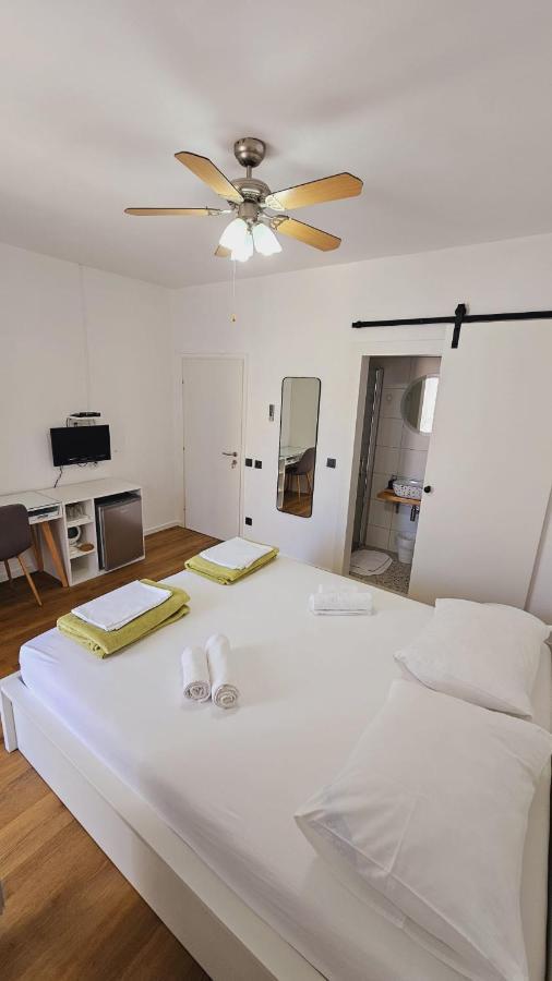 Vinko Rooms Primosten Exterior photo